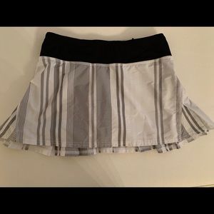 Lululemon Pace Setter Tennis Skirt size 2